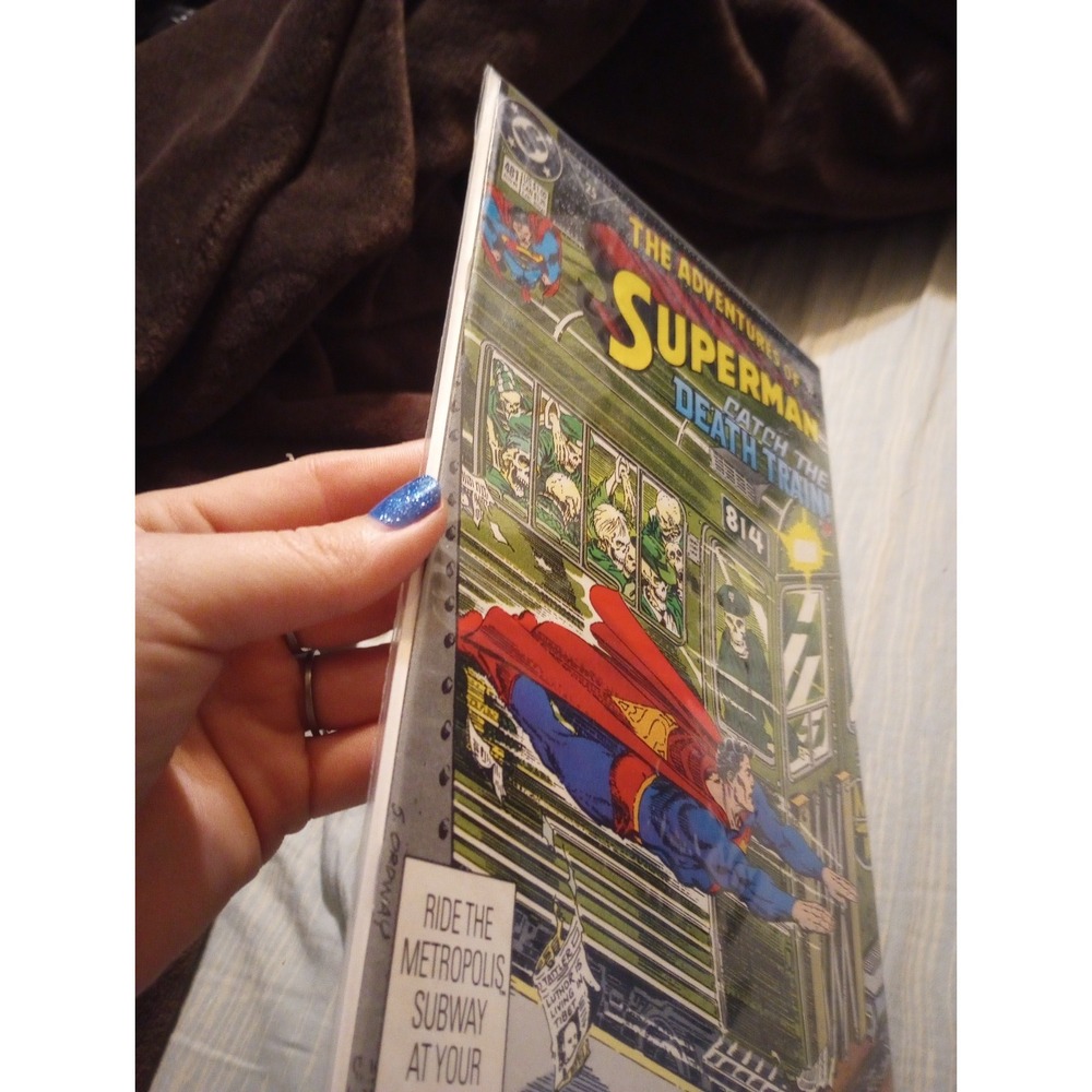 Superman comic - Picture 2 of 2
